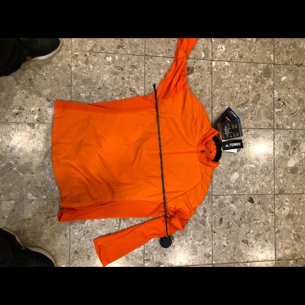 Adidas athletic X Terrex Agravic top - Picture 3 of 10